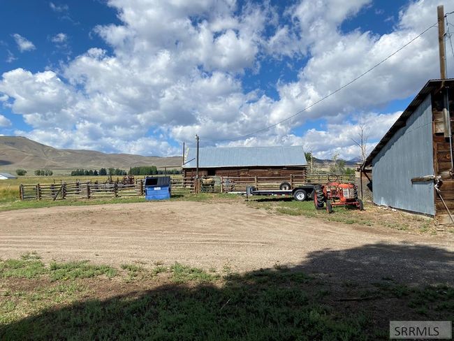 2651 Challis Creek Road, Home with 4 bedrooms, 2 bathrooms and 3 parking in Challis ID | Image 33