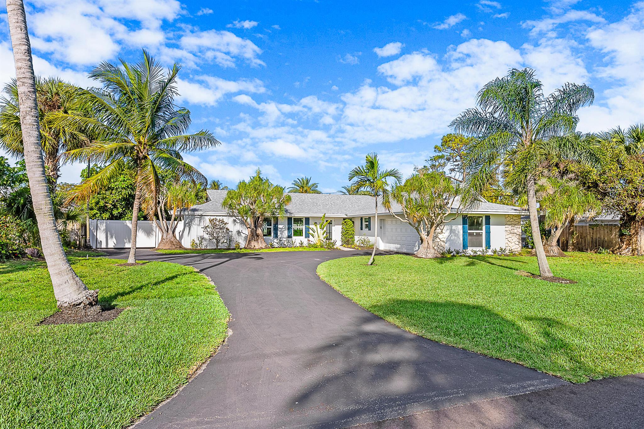 Yacht Club Pl, Jupiter, FL 33469