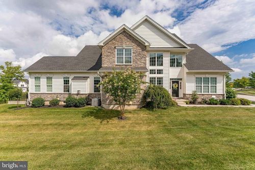 326 Wheatsheaf Way, COLLEGEVILLE, PA, 19426-4025 | Card Image