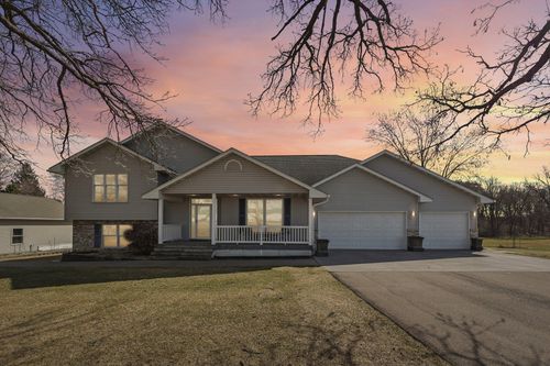 21506 Darsow Ave, Hampton, MN, 55031-9733 | Card Image