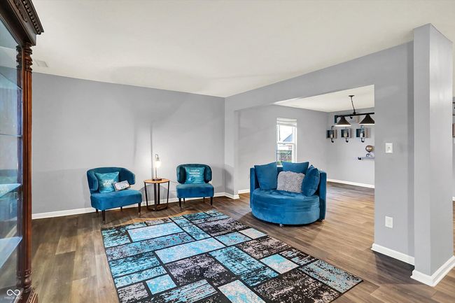 Use this space as a sitting room, turn it in to an office, so many possibilities in this house. | Image 4