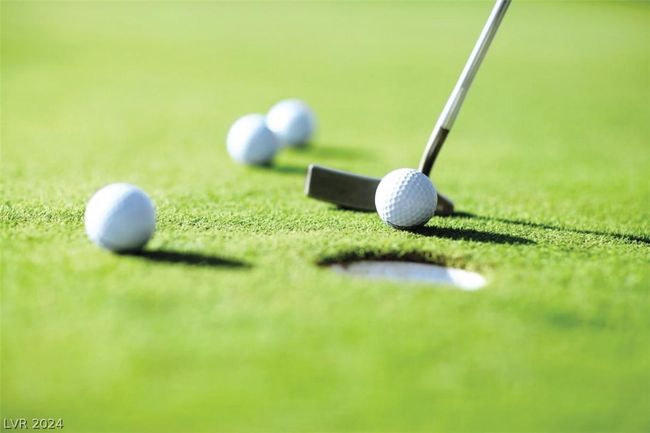 Tee off at Aliante Golf Club just 6 minutes away | Image 44