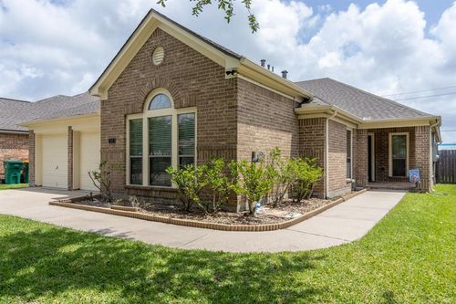 513 Reddingwood Ln, La Marque, TX, 77568-6596 | Card Image
