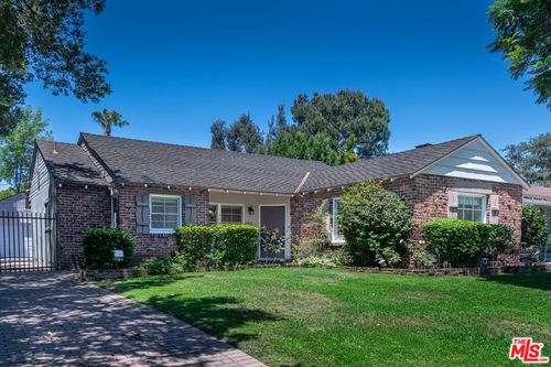 4421 Strohm Ave, Toluca Lake, CA, 91602-2414 | Card Image