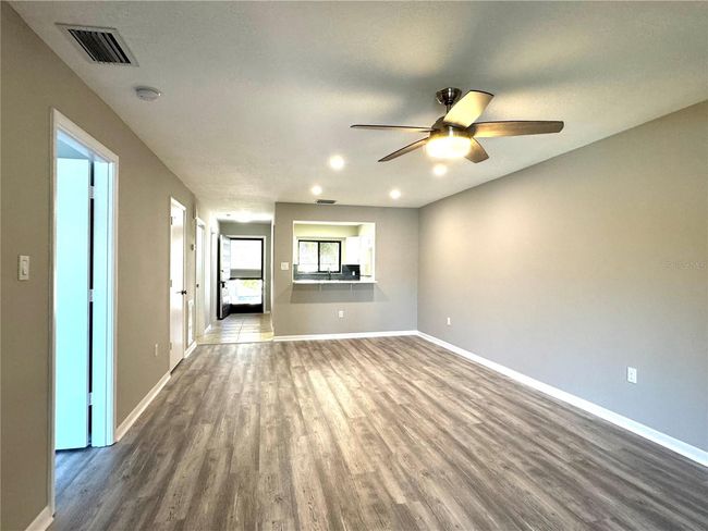98 - 5138 Willow Links, Condo with 2 bedrooms, 2 bathrooms and null parking in SARASOTA FL | Image 9
