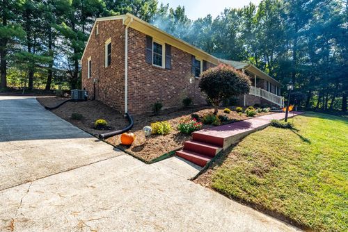 185 Clearview Cir, Rustburg, VA, 24588-3262 | Card Image