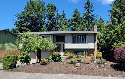 15624 129th Pl Se, Renton, WA, 98058-4744 | Card Image