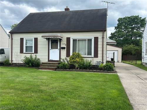 13206 Shady Oak Blvd, Garfield Heights, OH, 44125-3859 | Card Image