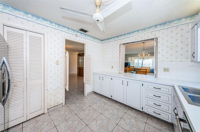 Pantry storage in kitchen | Image 18