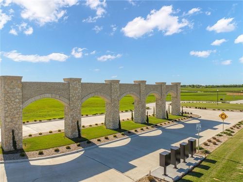 101 Sunflower Street, Lorena, TX, 76655 | Card Image