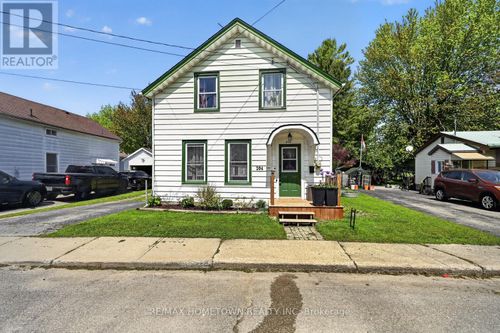 204 Wood St E, Prescott, ON, K0E1T0 | Card Image