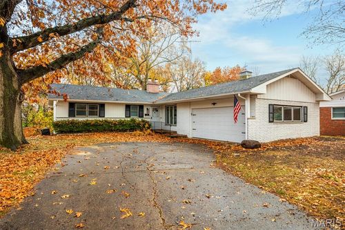 832 Independence Rdg, Springfield, IL, 62702-3416 | Card Image