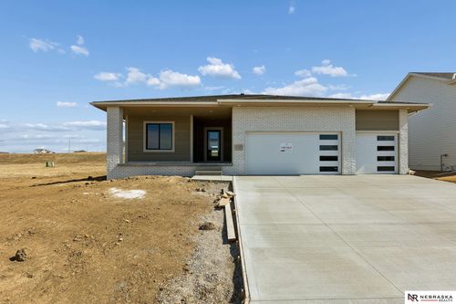 11103 N 173rd St, Bennington, NE, 68007-5835 | Card Image