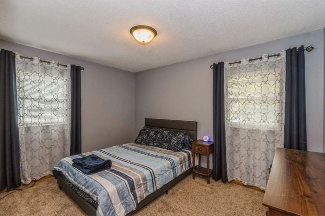 5817 Underwood Ave Sw, House other with 4 bedrooms, 2 bathrooms and null parking in Cedar Rapids IA | Image 11