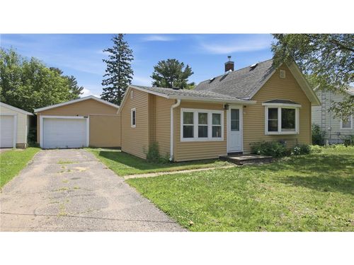 417 S 7th St, Cameron, WI, 54822-7505 | Card Image