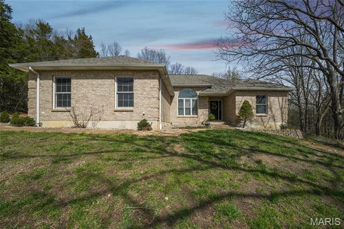 205 Sandstone Ct, Festus, MO, 63028-5451 | Card Image
