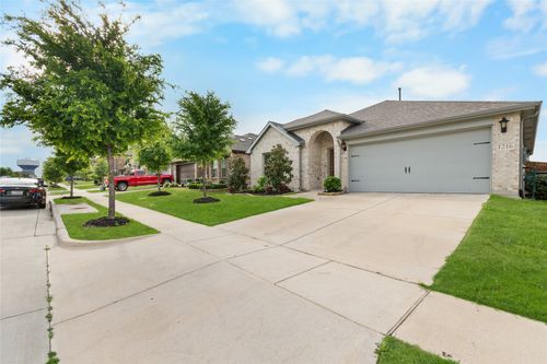 1216 Coyote Rdg, Aubrey, TX, 76227-3130 | Card Image