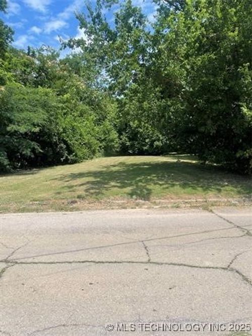 228 S Central Ave, Cushing, OK, 74023 | Card Image
