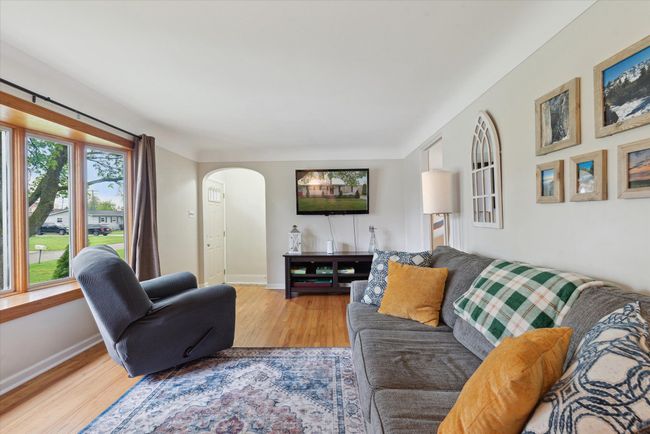 Living Room | Image 5