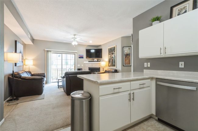APT-201 - 3028 Center Point Rd Ne, Condo with 2 bedrooms, 1 bathrooms and null parking in Cedar Rapids IA | Image 9