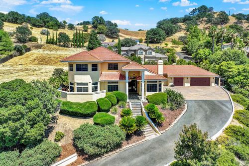 6021 N Vine Street, Vacaville, CA, 95688 | Card Image