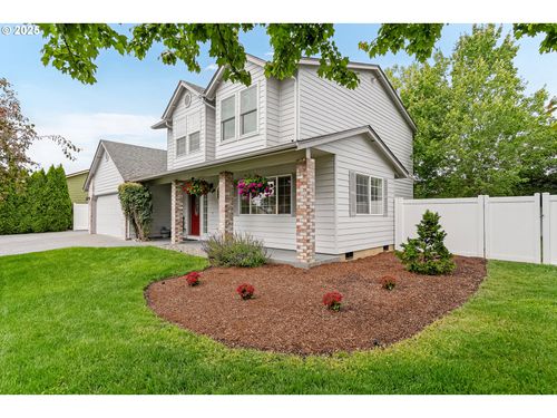 421 Se Davis St, Dallas, OR, 97338-2943 | Card Image