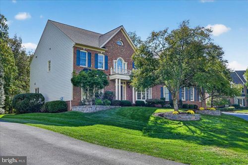 5861 Saddle Downs Pl, Centreville, VA, 20120-4916 | Card Image