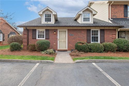 126 Chrisfield Cir, Winston-Salem, NC, 27104-4464 | Card Image