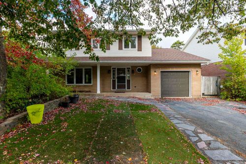 6 Amberwood Crt, Halifax, NS, B3M3X7 | Card Image