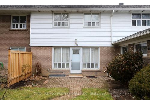 20-160 Carsbrooke Rd, Etobicoke, ON, M9C1G9 | Card Image