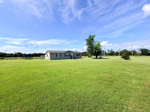 64101 E 170 Rd, Wyandotte, OK, 74370-2420 | Card Image