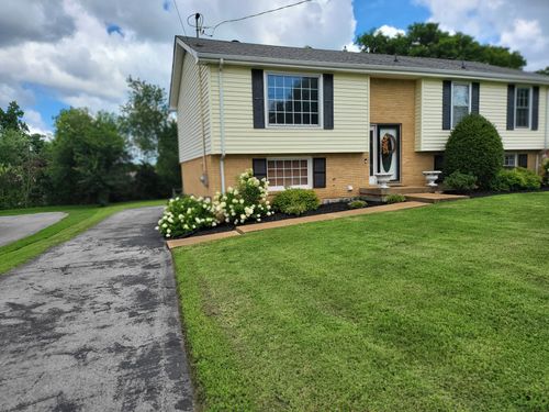 629 Dutchmans Dr, Hermitage, TN, 37076-2310 | Card Image