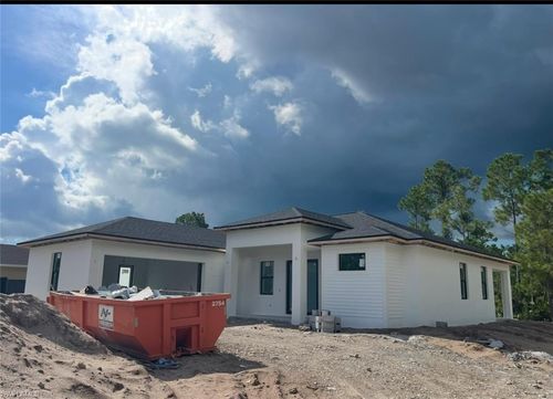 2420 29th Ave Ne, NAPLES, FL, 34120-7540 | Card Image