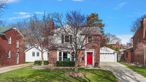 2958 Woodslee Dr, Royal Oak, MI, 48073-2935 | Card Image