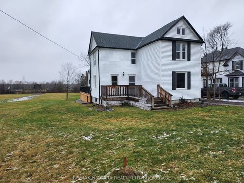 549 Ridge Road N, Fort Erie, ON, L0S1N0 | Card Image