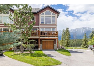 2 - 2525 Castlestone Dr, Home with 3 bedrooms, 3 bathrooms and null parking in Invermere BC | Image 1