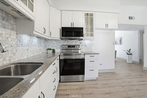 12-26116 Serrano Ct, Lake Forest, CA, 92630-6438 | Card Image