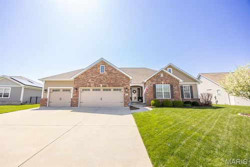 713 Thoreau Dr, O Fallon, IL, 62269-7007 | Card Image