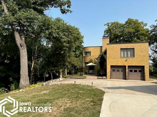 6 13th St N, Humboldt, IA, 50548-1706 | Card Image