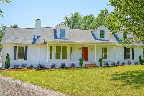 240 Quail Ridge Rd, Smyrna, TN, 37167-5117 | Card Image