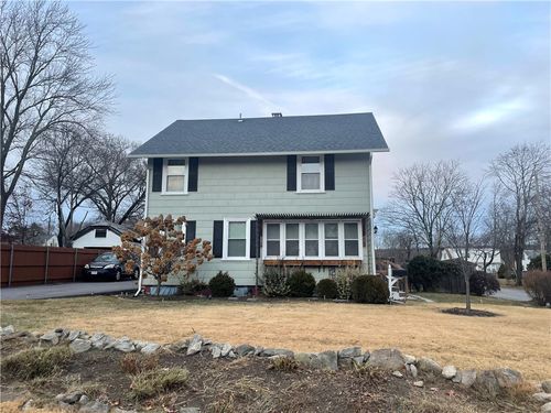 apt-2-2 Brook St, Smithfield, RI, 02917-2944 | Card Image