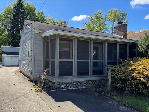 1331 Bradford St Nw, Warren, OH, 44485-1963 | Card Image