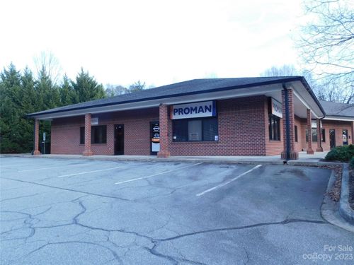 1200-1244 N Flint St, Lincolnton, NC, 28092-5239 | Card Image