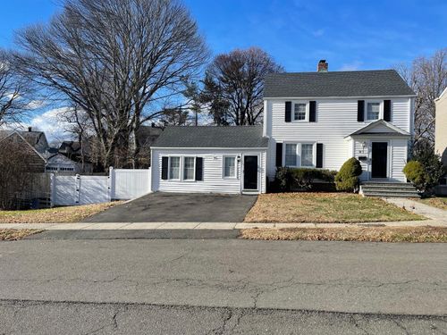 91 Parkway Dr, Stratford, CT, 06614-3230 | Card Image