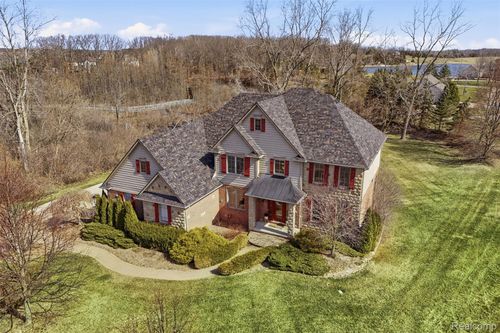 8851 Stoney Creek Dr, South Lyon, MI, 48178-9491 | Card Image