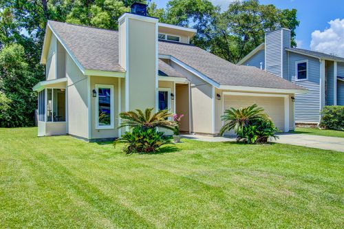 112 Lewisfield Dr, North Charleston, SC, 29418-3010 | Card Image