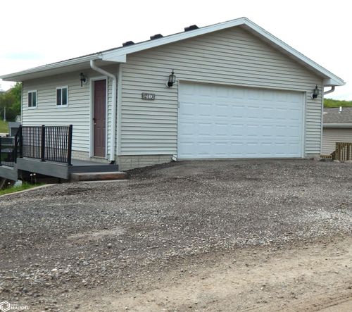 210 Eastside Lane, Montezuma, IA, 50171-0751 | Card Image