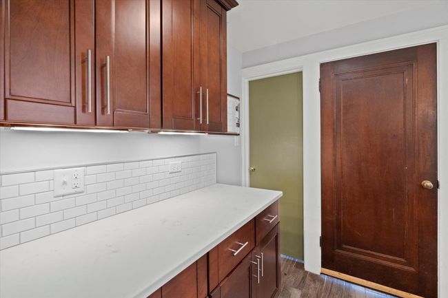 304 W Keith Ave, House other with 4 bedrooms, 2 bathrooms and 2 parking in Waukegan IL | Image 9