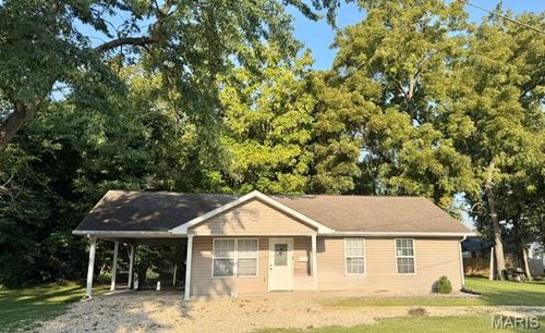 209 Pickering St, Montgomery City, MO, 63361-1926 | Card Image
