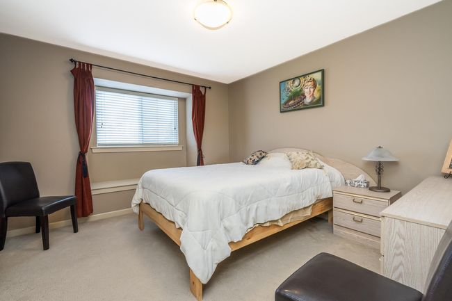 27339 34 Avenue, House other with 5 bedrooms, 3 bathrooms and 4 parking in Langley BC | Image 18